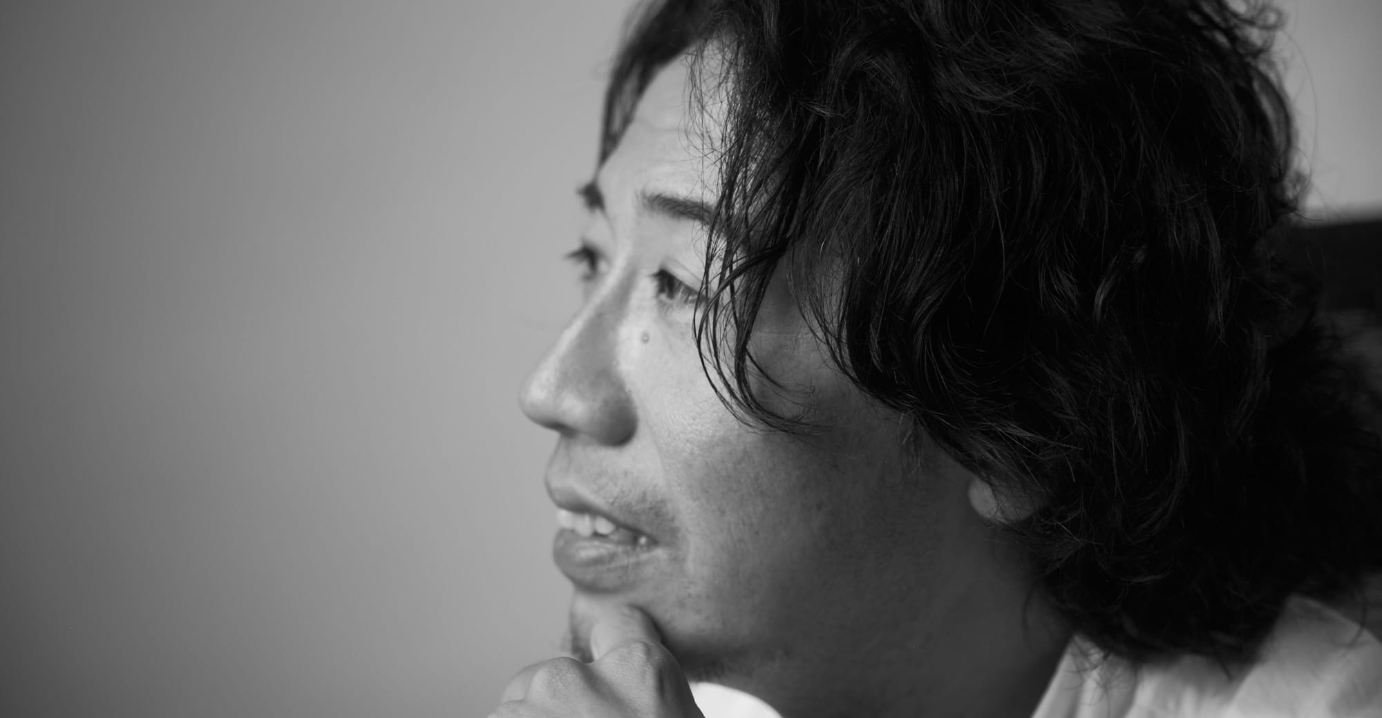 インタビューで語る加藤 馨介